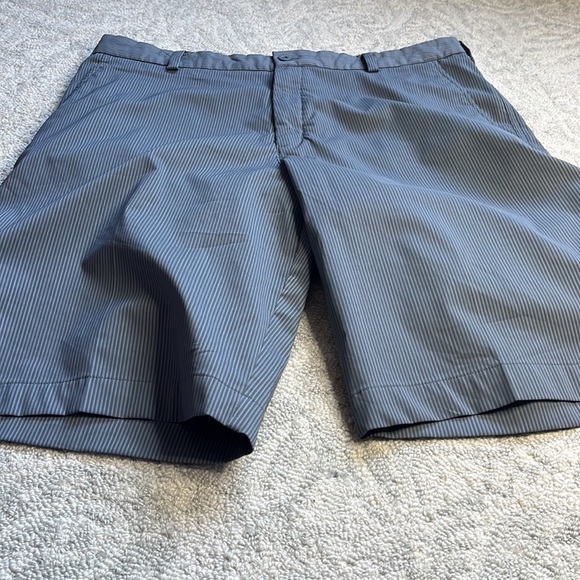 Mens' nike golf shorts grey size large - Picture 6 of 9